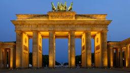 Das Brandenburger Tor in der Morgendämmerung
