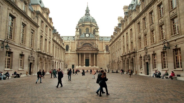 Universitätsgebäude der Sorbonne in Paris.