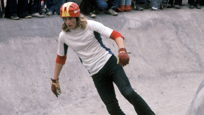 1978: Stacy Peralta skatet in der Skate City London.
