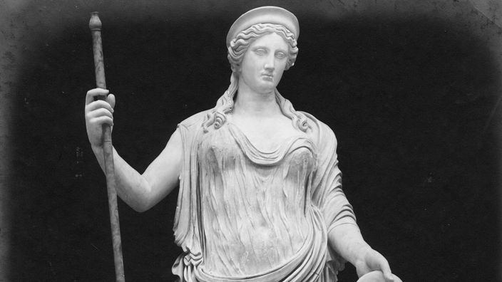Statue der Hera