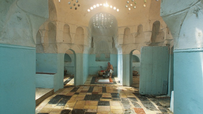 Hamam in Damaskus | Bildquelle: AKG/Gerard Degeorge Hamam in Damaskus