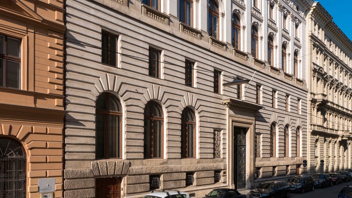 Ehemalige Länderbank in Wien von außen