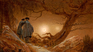 Ölgemälde "Zwei Männer in Betrachtung des Mondes" von Caspar David Friedrich: Zwei Männer mit langen Umhängen und Hüten stehen auf einem Felsen neben einem Baum.
