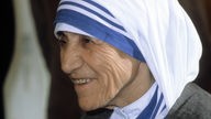 Porträt von Mutter Theresa in höherem Alter