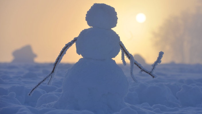 Ein Schneemann | Bildquelle: Mauritius Ein Schneemann