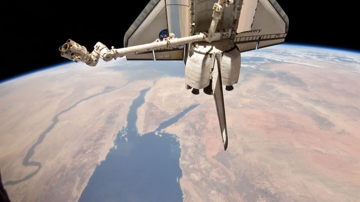 Aufnahme des Roten Meeres von der Raumstation ISS aus. | Bildquelle: Dpa/NASA Aufnahme des Roten Meeres von der Raumstation ISS aus.