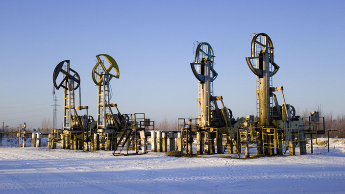 Ölbohrpumpen in Sibirien.