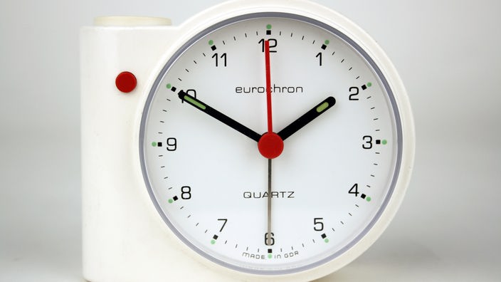 Eine Quarzuhr aus den DDR-Uhrenwerken Ruhla in den 1980ern
