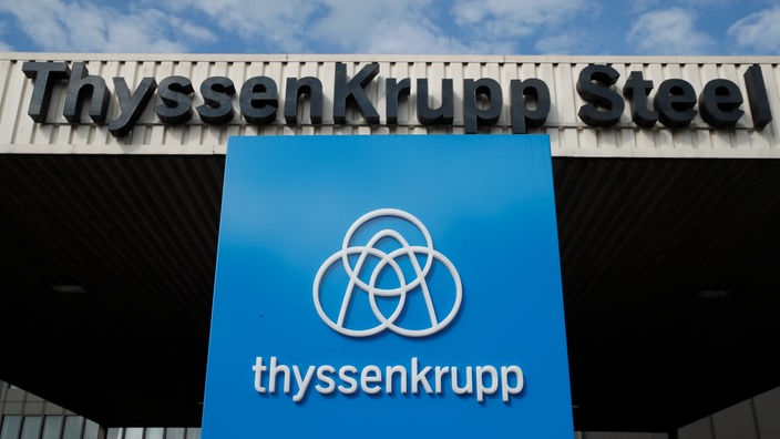 Firmenschild Thyssen-Krupp