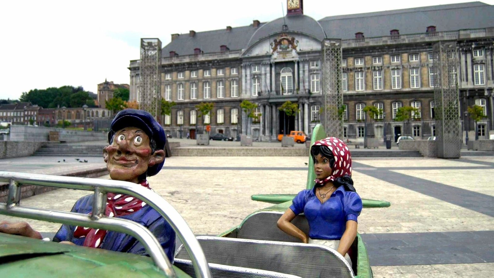 Belgische Marionetten Tchantchès und Nanesse.