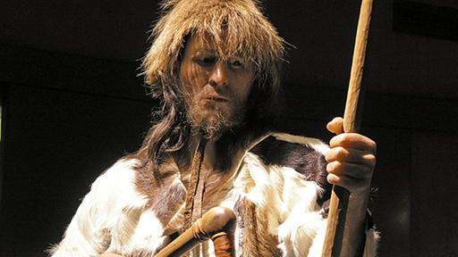 Rekonstruktion von Ötzi für eine Ausstellung.