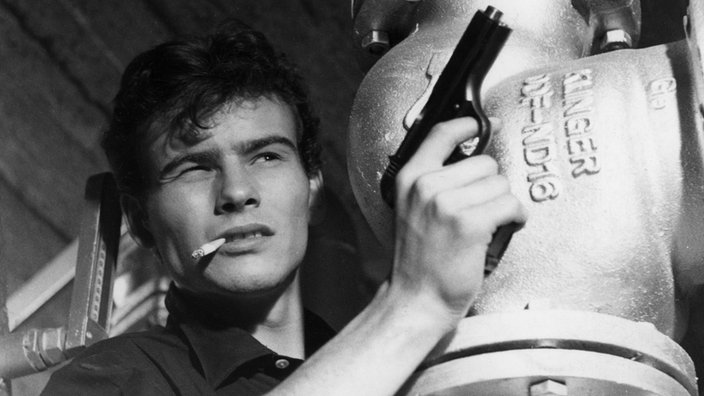 Szene aus dem Film 'Die Halbstarken'. | Bildquelle: Interfoto/Linus Szene aus dem Film 'Die Halbstarken'.