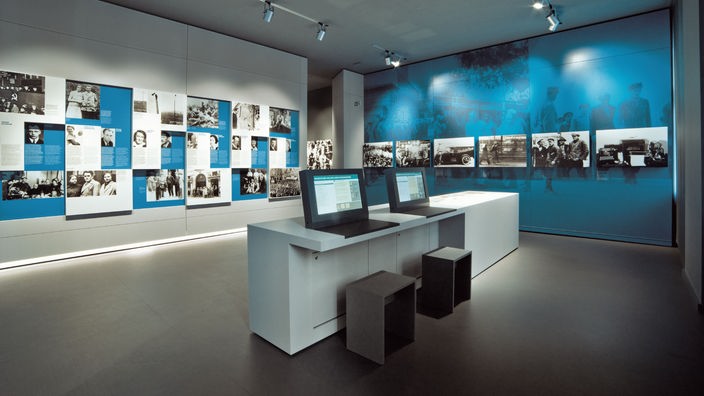 Ausstellungsraum der Gedenkstätte Deutscher Widerstand