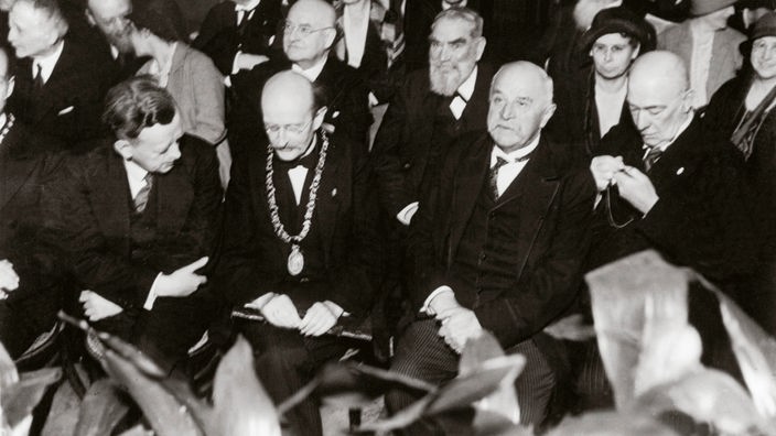 Max Planck bei der Hauptversammlung der Kaiser-Wilhelm-Gesellschaft