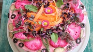 Eine bunte Brottorte