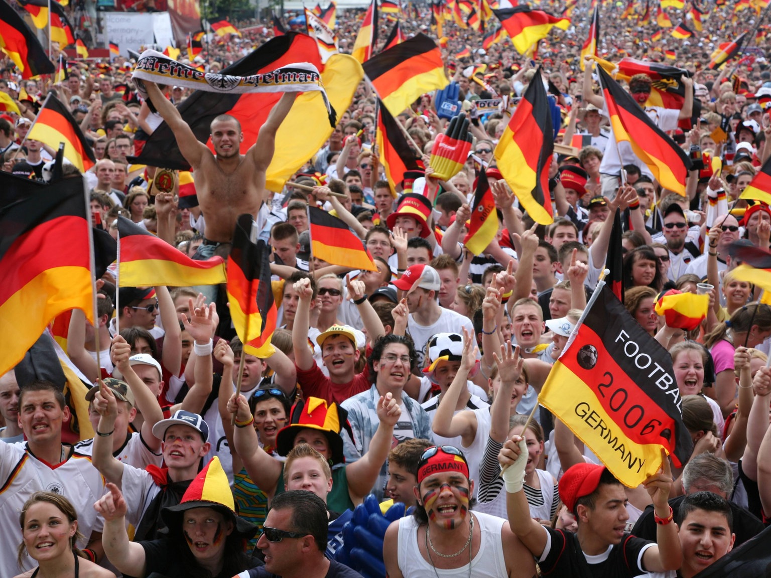 EM 2021: Wer die Deutschland-Flagge zeigen darf und wer nicht