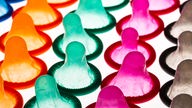 Kondome in verschiedenen Farben.