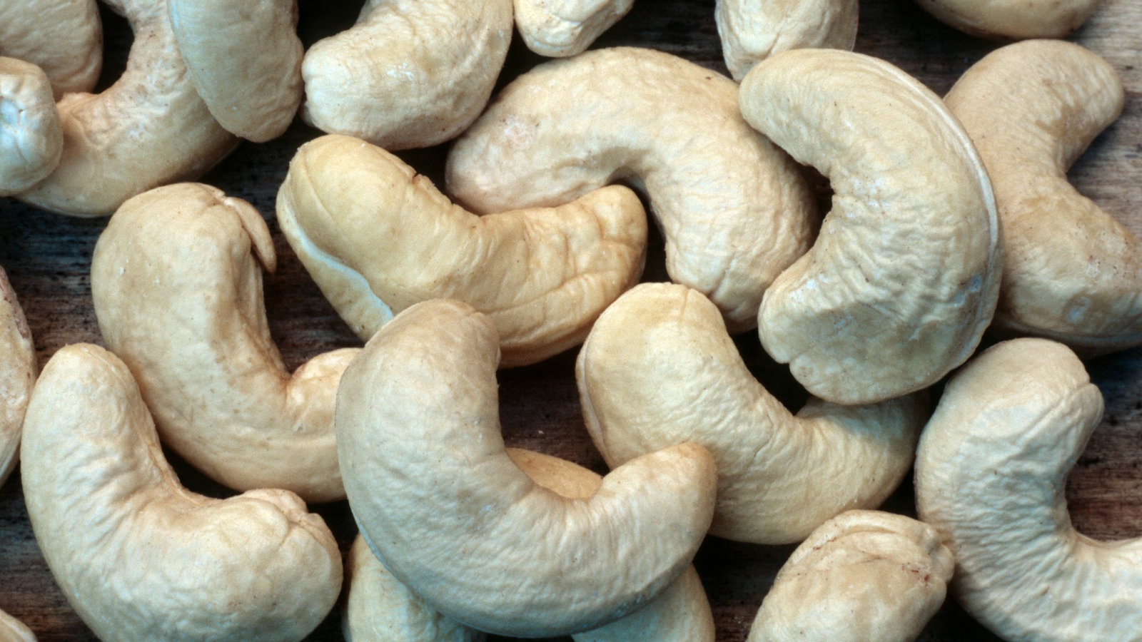 https://www.planet-wissen.de/gesellschaft/lebensmittel/nuesse/nuesse-bg-cashew-100~_v-gseagaleriexl.jpg