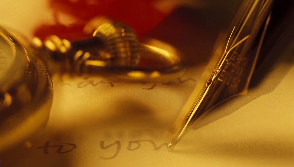 Symbolfoto: Schreiben mit einem Füller