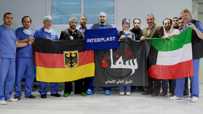 Gruppenbild des Ärzteteams von Interplast in Kuwait