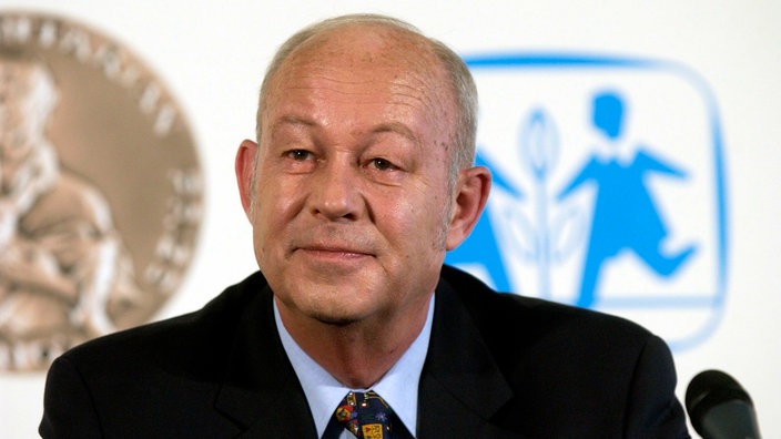 Helmut Kutin, von 1986 bis 2012 Präsident von SOS-Kinderdorf-International | Bildquelle: picture-alliance/ dpa Helmut Kutin, von 1986 bis 2012 Präsident von SOS-Kinderdorf-International