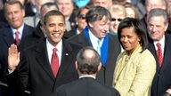 Barack Obama mit Frau Michele Obama bei seiner Amtseinführung.
