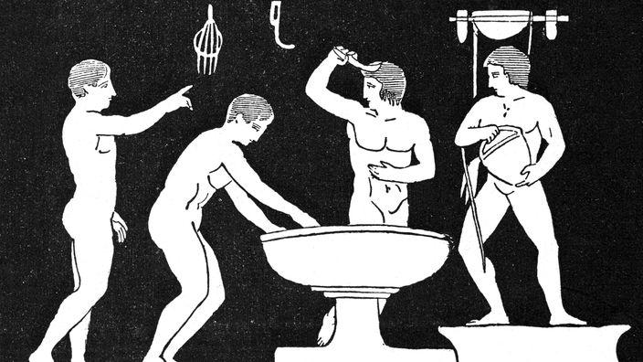 Malerei auf einer antiken Vase: Männer stehen um ein Wasserbecken herum 