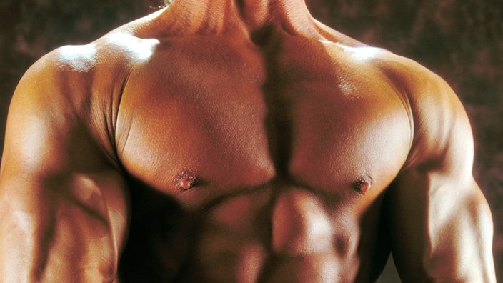 Oberkörper eines Bodybuilders | Bildquelle: Mauritius/David A. Wagner Oberkörper eines Bodybuilders