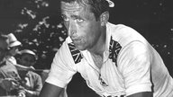 Tom Simpson auf seinem Rad während der Tour de France im Juli 1967.