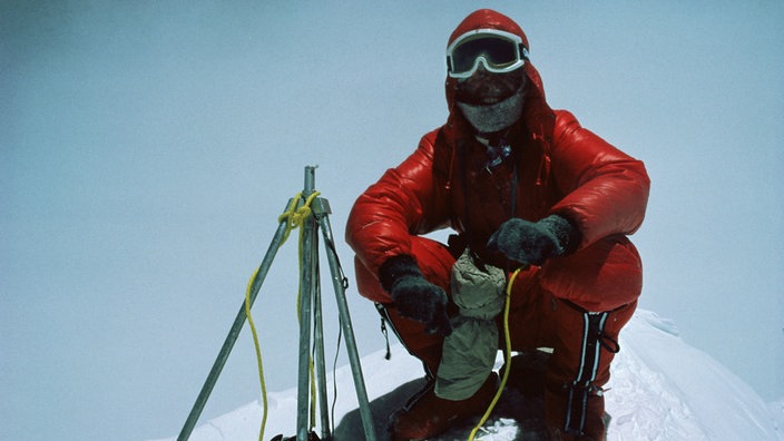 Reinhold Messner 1980: Solo auf dem Mount Everest ohne Sauerstoff | Bildquelle: dpa-Bildfunk Reinhold Messner 1980: Solo auf dem Mount Everest ohne Sauerstoff