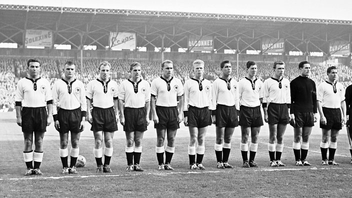 Nationalmannschaftsaufstellung 1958 | Bildquelle: Imago Nationalmannschaftsaufstellung 1958
