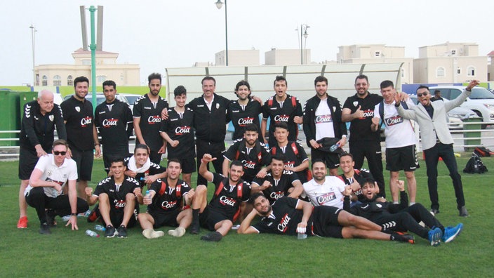 Otto Pfister mit der afghanischen Nationalmannschaft | Bildquelle: AFF/Afghanistan Football Federation/dpa Otto Pfister mit der afghanischen Nationalmannschaft