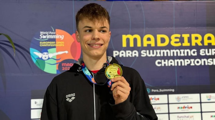Der Schwimmer Taliso Engel gewann bei der Para-EM Gold über 100 m Brust
