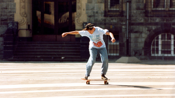 Skater auf freier Fläche.