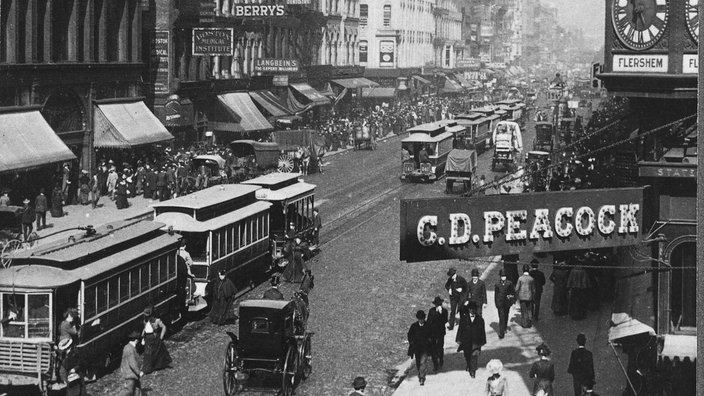 Straßenszene in Chicago um 1900 | Bildquelle: akg Straßenszene in Chicago um 1900