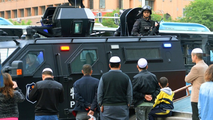 Das Militär in der uigurischen Provinz Xinjiang. | Bildquelle: Imago Das Militär in der uigurischen Provinz Xinjiang.