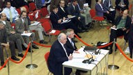 Helmut Kohl vor dem Parteispenden-Untersuchungsausschuss 2000