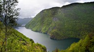 Fjordfluss in Norwegen. 