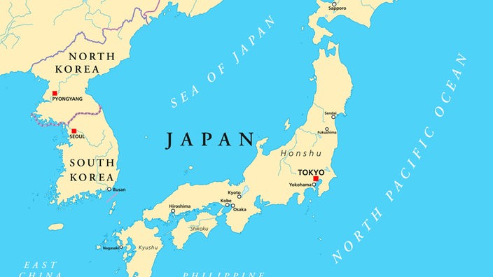 Eine politische Karte von Japan mit den Grenzen sowie wichtigen Städten und Flüssen