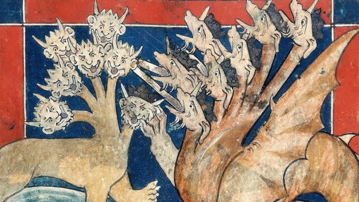 Das Fresko zeigt einen geflügelten roten Drachen mit sieben Köpfen und sieben Kronen vor blauem Hintergrund.