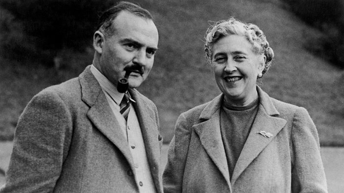 Agatha Christie mit ihrem Ehemann Max Mallowan | Bildquelle: WDR/Interfoto/Science & Society Agatha Christie mit ihrem Ehemann Max Mallowan