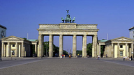 Das Bild zeigt das Brandenburger Tor von der Ostseite.