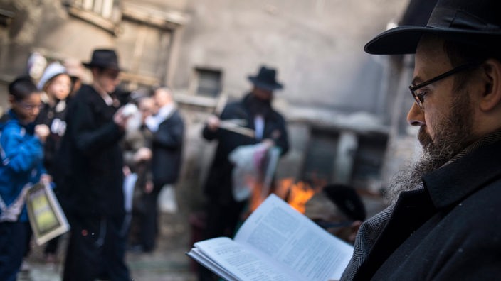 Juden in Budapest feiern das Passahfest