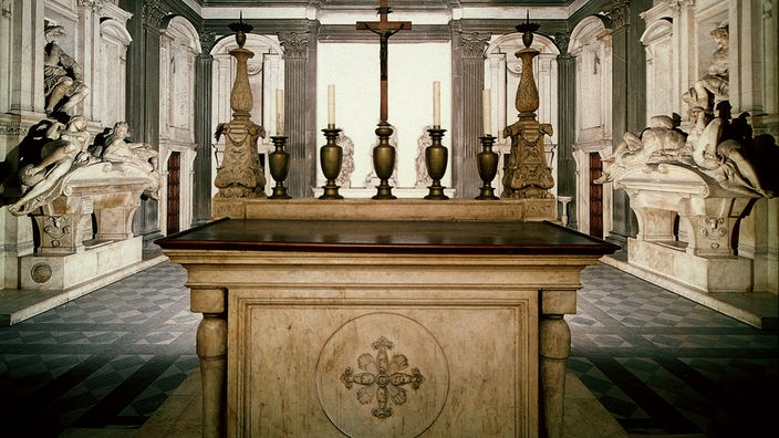 Grabmäler der MNedici in der Kirche San Lorenzo