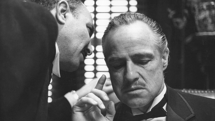 Filmszene mit Marlon Brando aus "Der Pate". | Bildquelle: CIC Filmszene mit Marlon Brando aus "Der Pate".
