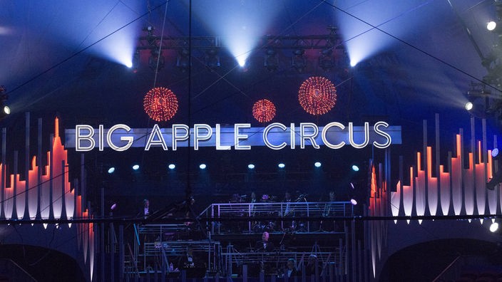 Schild "Big Apple Circus"
