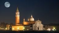Blick auf Venedig mit Vollmond