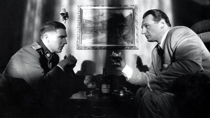 Szene aus dem Film "Schindlers Liste" | Bildquelle: Interfoto/NG Collection Szene aus dem Film "Schindlers Liste"