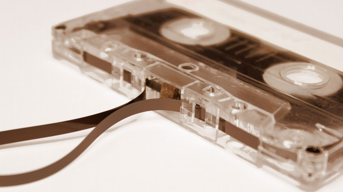 Eine Kassette. | Bildquelle: picture alliance/dpa Eine Kassette.