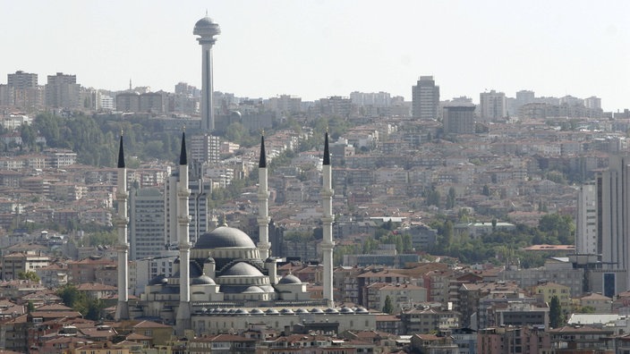 Blick über Ankara | Bildquelle: Imago/suedraumfoto Blick über Ankara